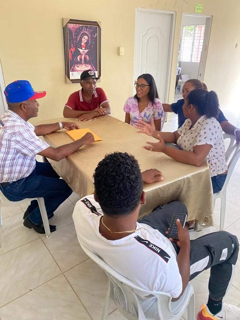 🤝 Uniendo Esfuerzos para Combatir el Dengue: Reunión del Comité de Salud de Sabana Higüero 🦟